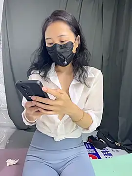 Nini_11 live now