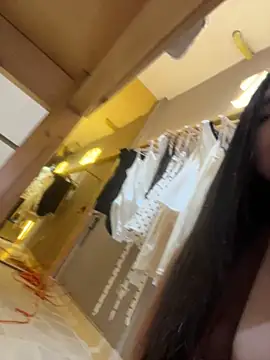 Valentina-gomezz live cam on StripChat