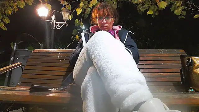 PublicBigLabiaMelly