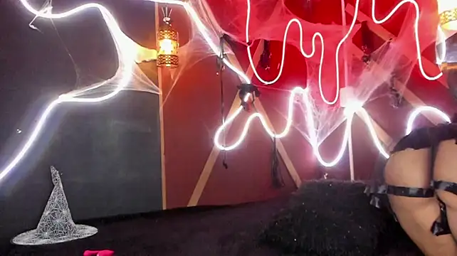 RubiRoxanne live cam on Stripchat