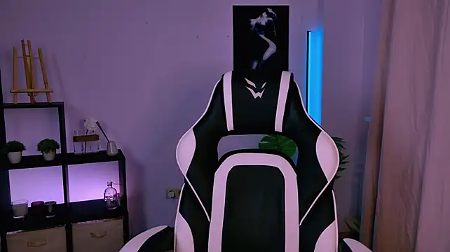 KiraKittyy_