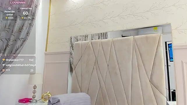 Adrien_Monteiro live cam