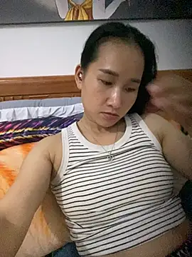 siorin_24 live cam on StripChat