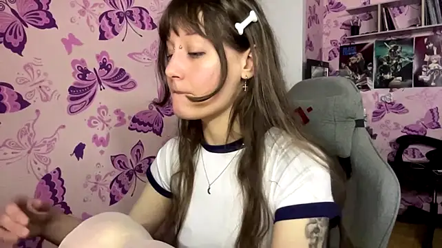 marciakenoyer (F teen) - Help me open up to you <3