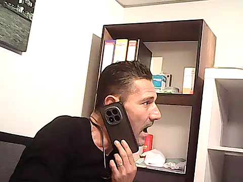 mastercharisma35 live cam on Stripchat