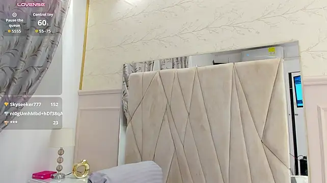 Adrien_Monteiro live cam