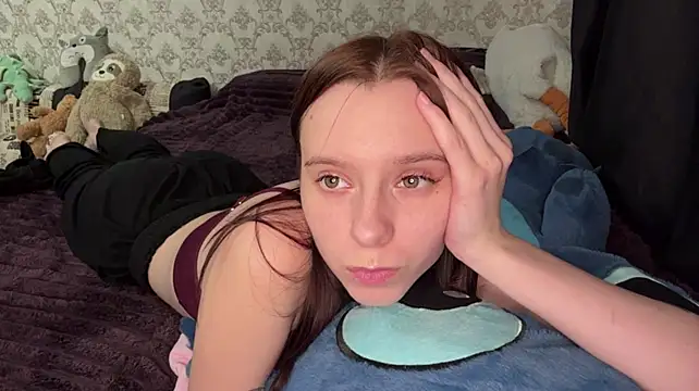 TaynaHauptly live cam on StripChat