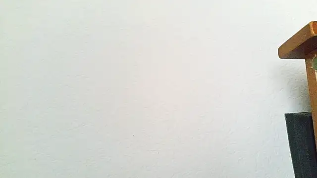 Yournaughty live cam on Stripchat