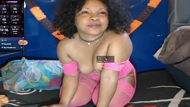 sugarbrown011 live cam on Stripchat