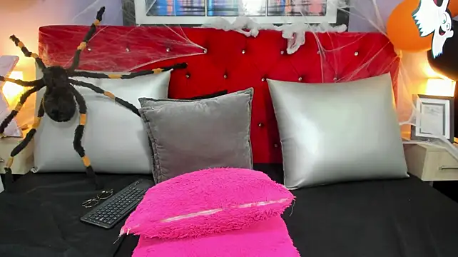 KatieGomez的直播画面