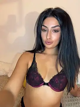 Mia_spicyy的直播畫面