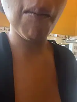 brasileirinha16的直播畫面