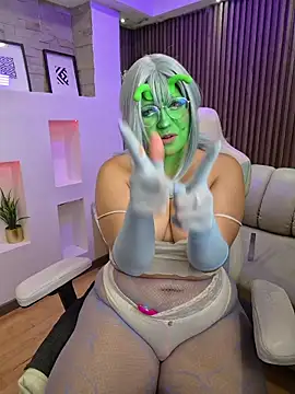 SaraLyynn的直播画面