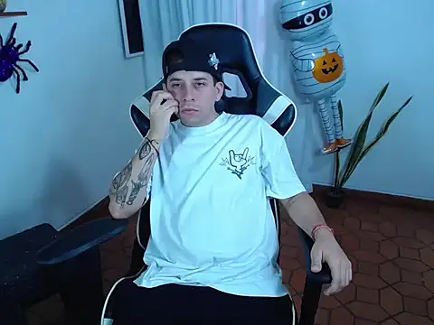 420Liam live cam on Stripchat