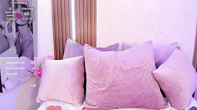emma_bloomm的直播画面