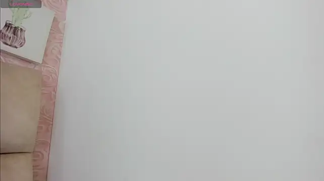Sara_saaennz live cam