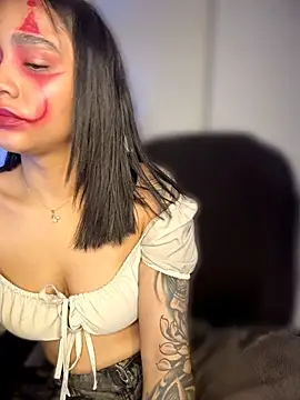 Isabella-Teen