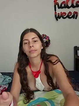 IrisBound live cam on Stripchat
