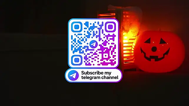 SallieLenorud live sex cam