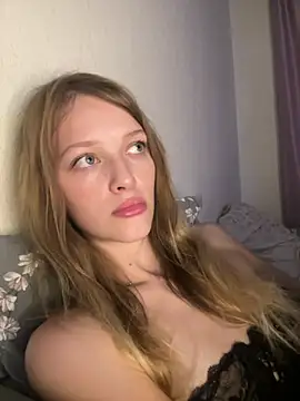 StarFrom_Hell live cam on Stripchat