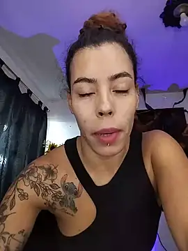 Pamelamiler__ live cam on Stripchat