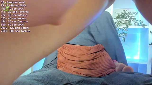 Naomi_Urban live cam on Stripchat