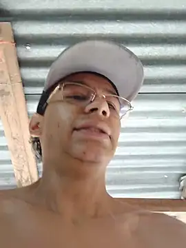 flaco_vergoon live cam on Stripchat