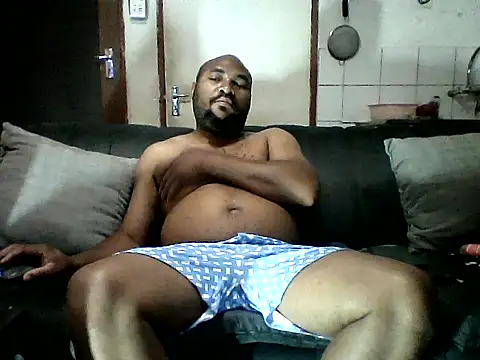 SWEETLEO live cam on Stripchat