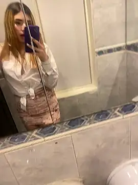 MiaLuxee_
