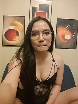 SweetJewel live cam on Stripchat