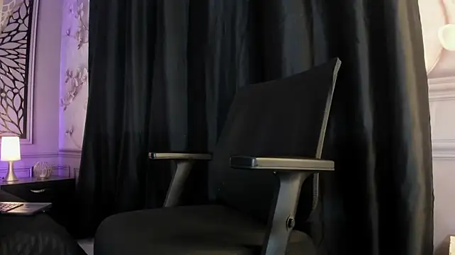 adrian_black86306 webcam