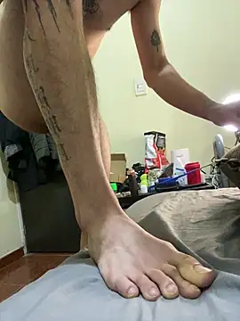 top_white live cam on Stripchat