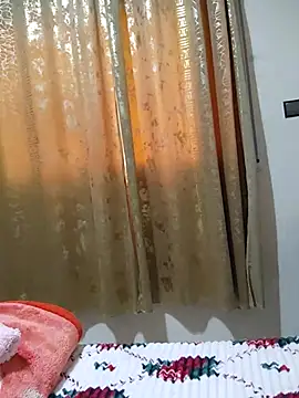 kati_sexxi live cam on Stripchat