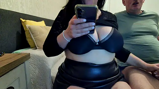 margotgra82 live cam on Stripchat