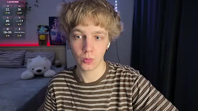 olivertasty live cam on Stripchat