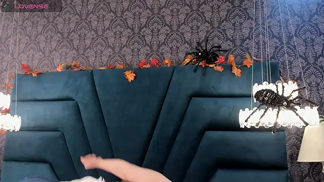TaylerWhite live cam on StripChat