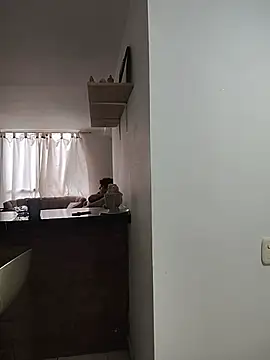 Juann-cock live cam on Stripchat