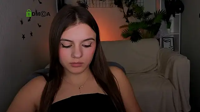 lisa_dark_