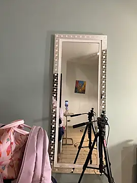 GabyLaurens
