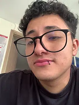 Adonibaskerville4 live cam on Stripchat