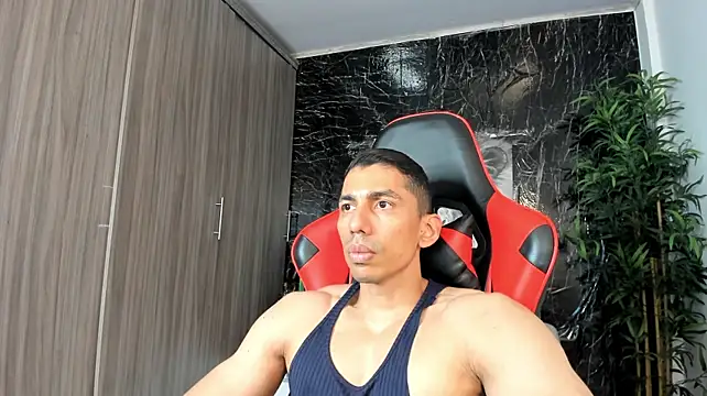 Erik_castle