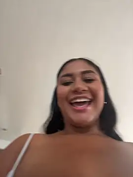 naytorres (F young) - FUCK MY PUSSY WITH FINGERS IN PUBLIC