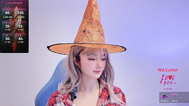 AureliaDoll live now