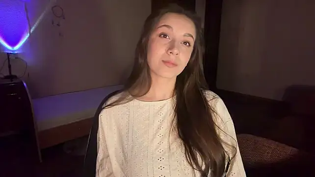 CortneyMontaluo live cam on Stripchat