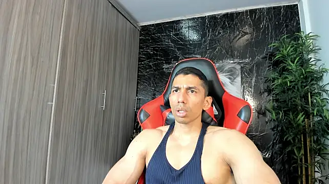 Erik_castle