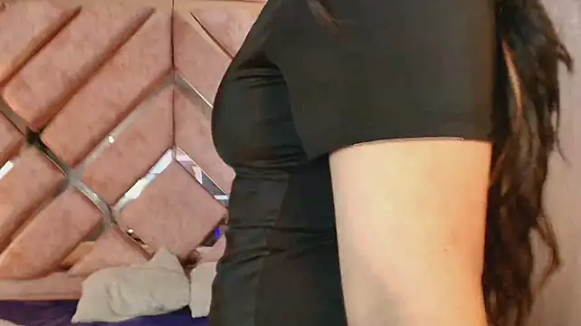 Sunny_Moon_ live cam on Stripchat