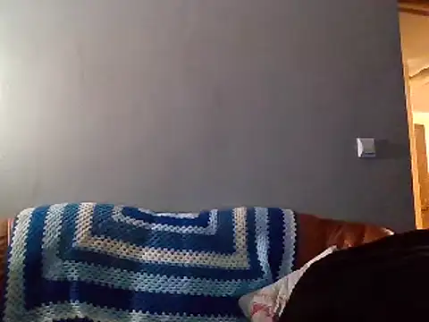 neopucen live cam on Stripchat