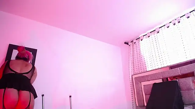 salomecastro_ live cam on Stripchat