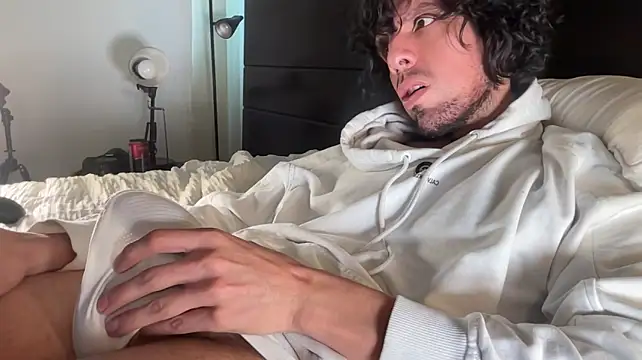 beranco19 live cam on Stripchat