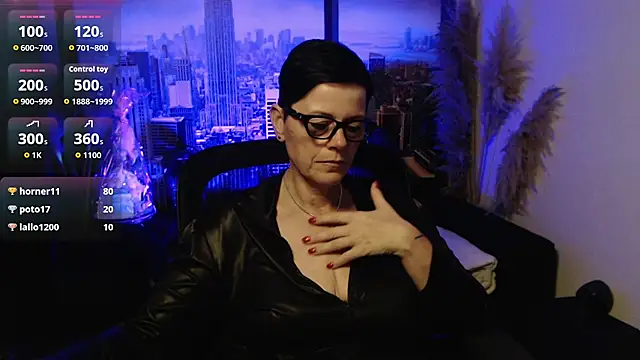 ninarandmann live cam on Stripchat